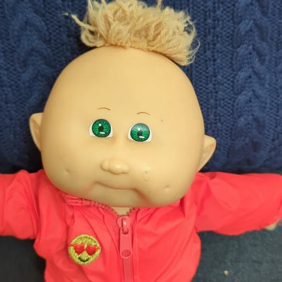Cabbage Patch Kids Baby Boy in Windbreaker Jacket /Denim Shorts & Black Hightops - Picture 2 of 10